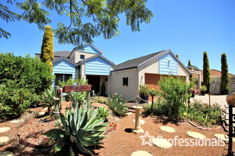 19 Riviera Way, Pelican Point WA 6230