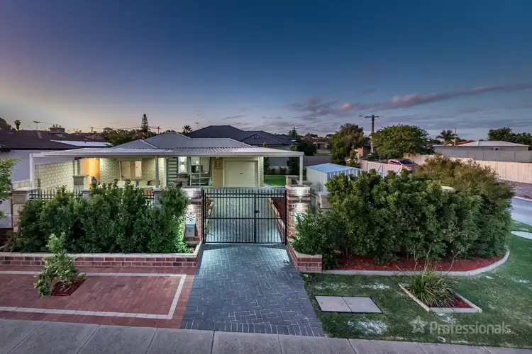 31 Dawson Street, Beldon WA 6027