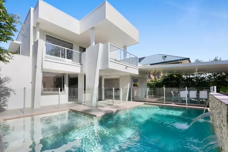 842 Legend Trail, Robina QLD 4226