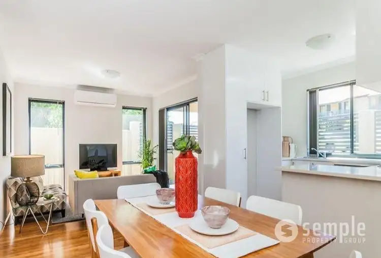 Sixth view of Homely unit listing, 1/393 Carrington Street, Hamilton Hill WA 6163