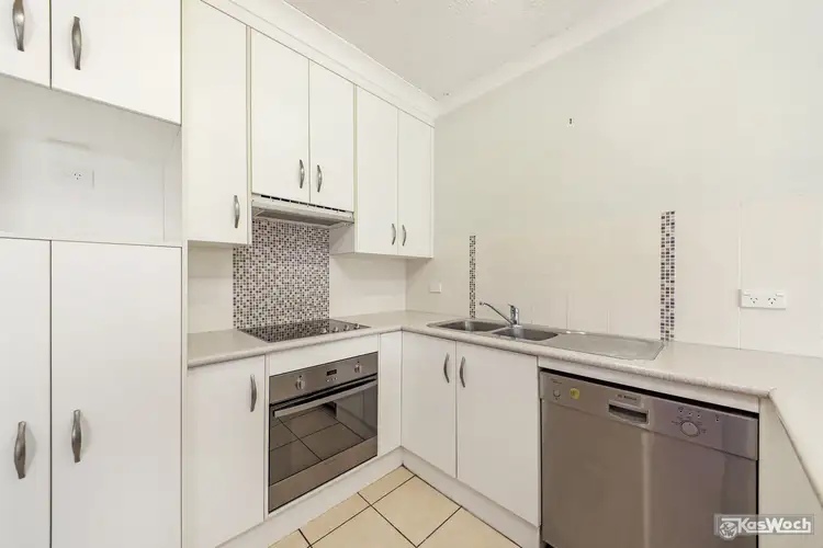 Fifth view of Homely unit listing, 2/100 KENT STREET, Rockhampton City QLD 4700