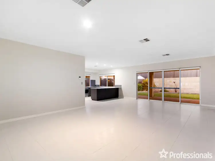Fifth view of Homely house listing, 4 Venetian Way, Baldivis WA 6171