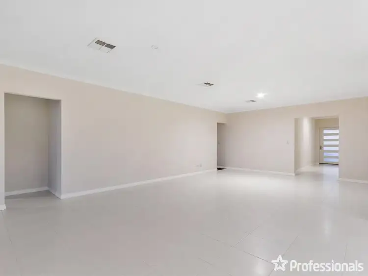 Sixth view of Homely house listing, 4 Venetian Way, Baldivis WA 6171