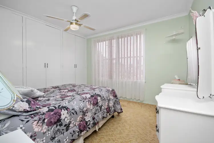 Fifth view of Homely house listing, 13 Puls Place, Horsham VIC 3400