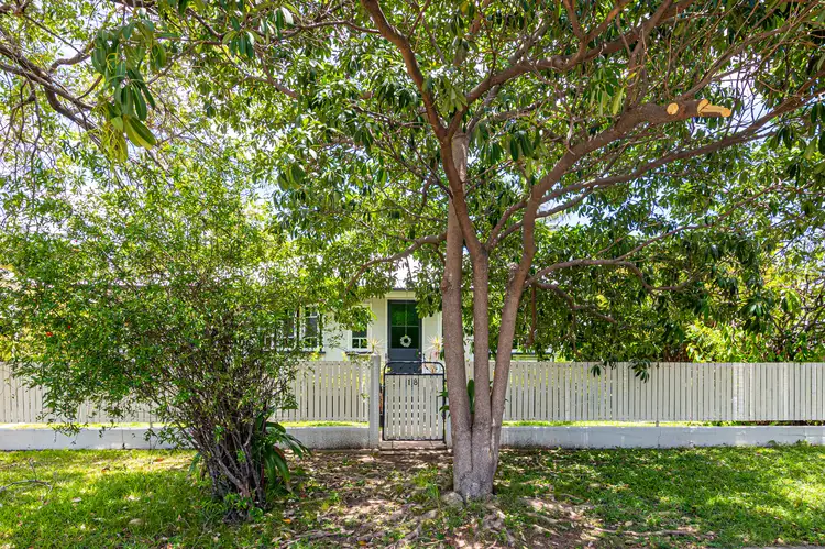 18 Flowers Street, Railway Estate QLD 4810