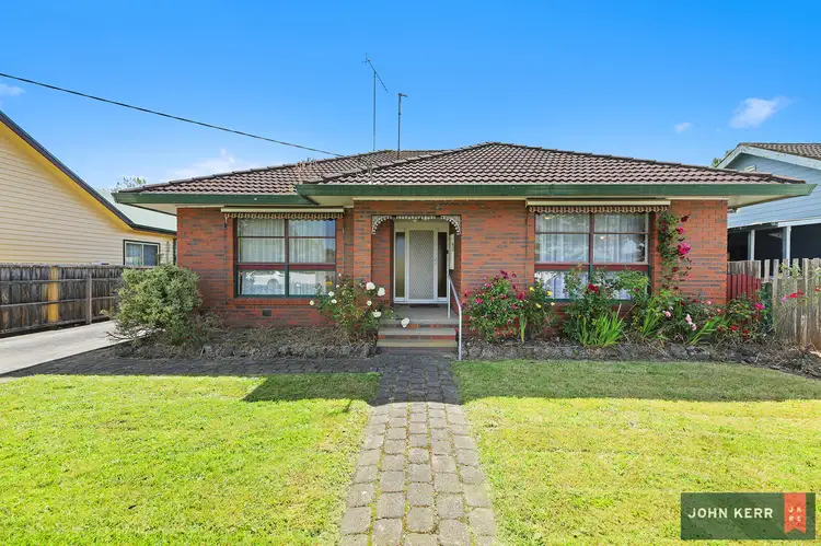 6 Austin Avenue, Moe VIC 3825