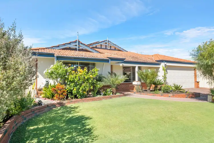 32 Golden Ash Gardens, Helena Valley WA 6056
