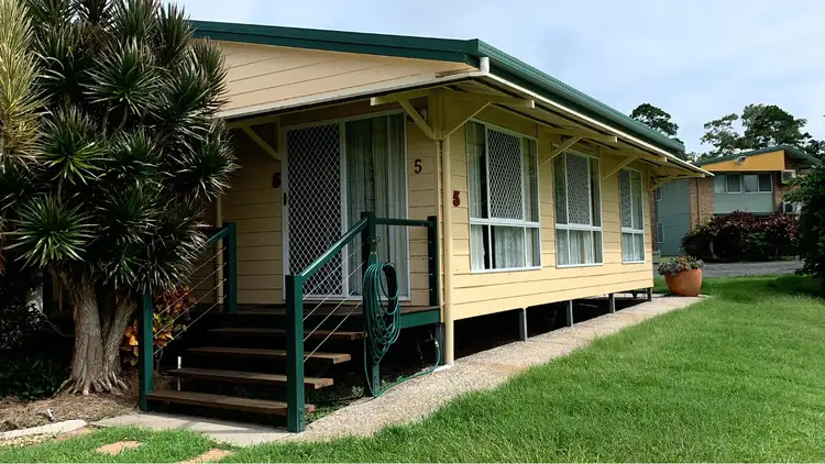 5/359 Esplanade, Scarness QLD 4655