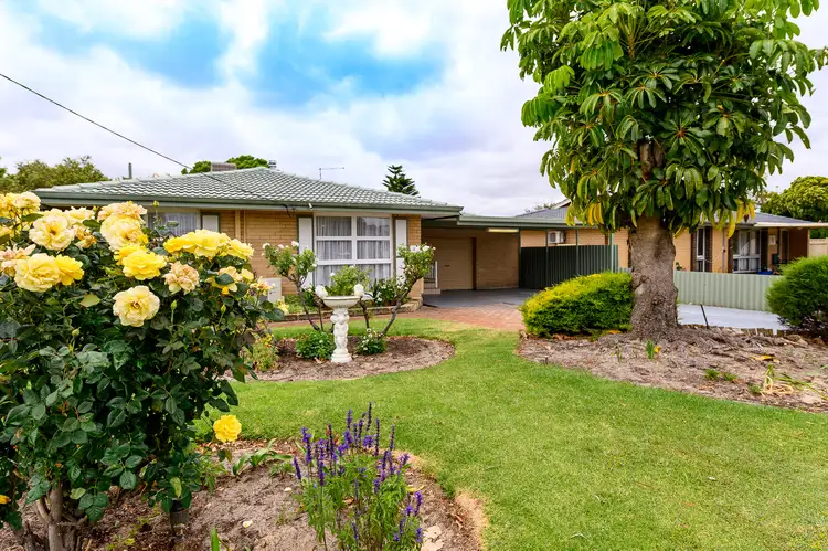 21 Holmwood Way, Embleton WA 6062
