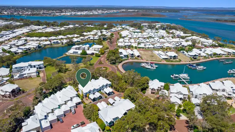 5/2 Marina Quay Drive, Erskine WA 6210