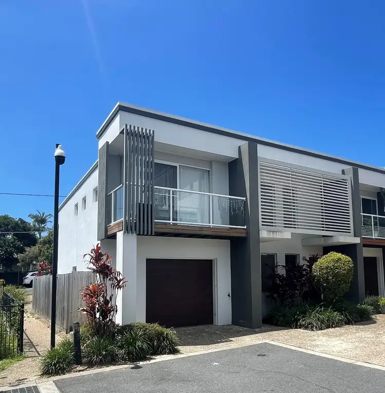 11/400 Tingal Road, Wynnum QLD 4178