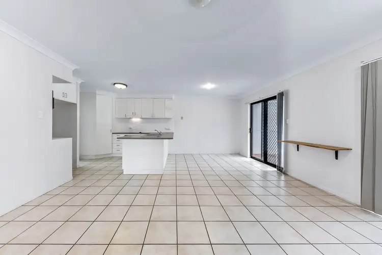 Fifth view of Homely unit listing, 2/38 Banksia Court, Cannonvale QLD 4802