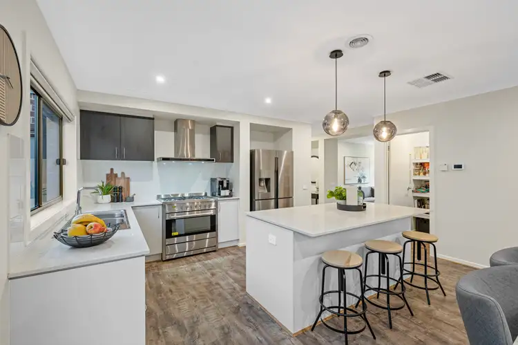 Seventh view of Homely house listing, 9 Carlyle Crescent, Clyde North VIC 3978