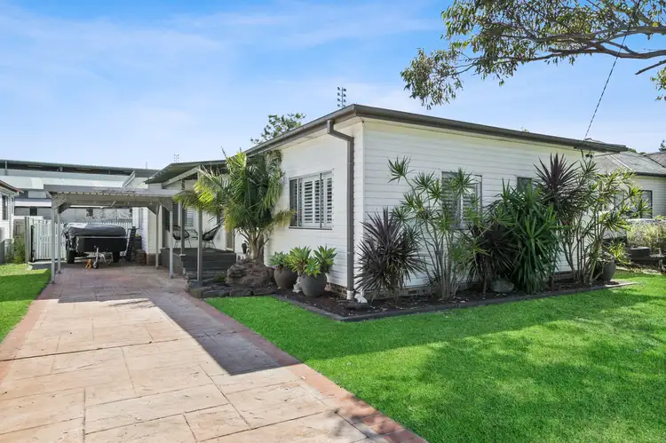 12 Heininger Street, Dapto NSW 2530