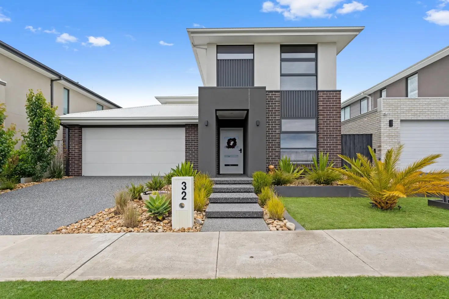 Main view of Homely house listing, 32 Amarillo Drive, Cranbourne South VIC 3977