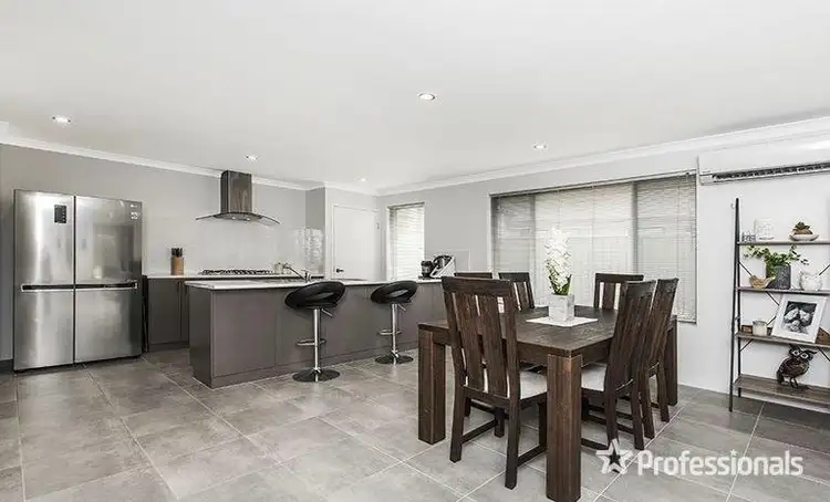 Second view of Homely house listing, 15 Auburn Way, Baldivis WA 6171