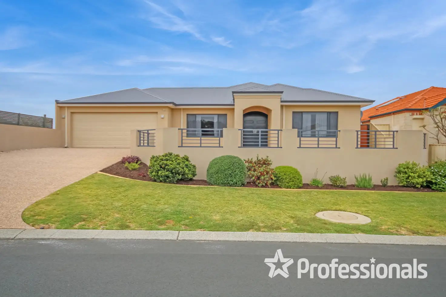 Main view of Homely house listing, 10 Britannia Heights, Australind WA 6233