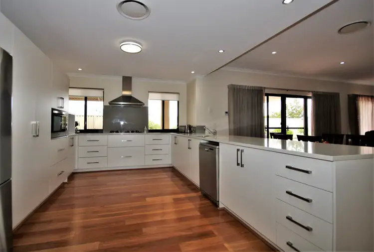 Sixth view of Homely house listing, 10 Britannia Heights, Australind WA 6233