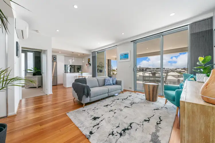 19/13 O'Connor Close, North Coogee WA 6163