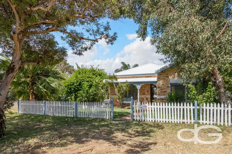 8 Hurford Street, Hamilton Hill WA 6163