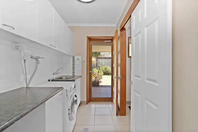 Seventh view of Homely house listing, 2 Janelle Court, Andergrove QLD 4740