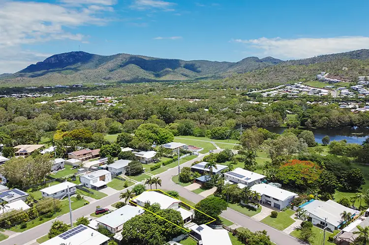 1 Kalinya Court, Cranbrook QLD 4814