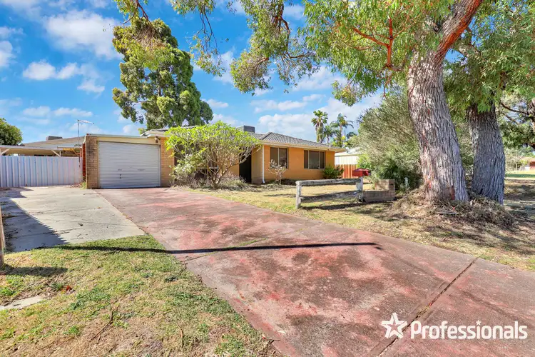 3 Huxley Court, Camillo WA 6111
