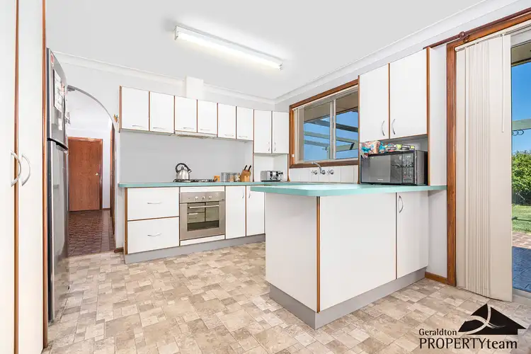 Fourth view of Homely house listing, 8 Earle Place, Utakarra WA 6530