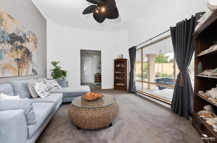 7 Sunvest Place, Merriwa WA 6030
