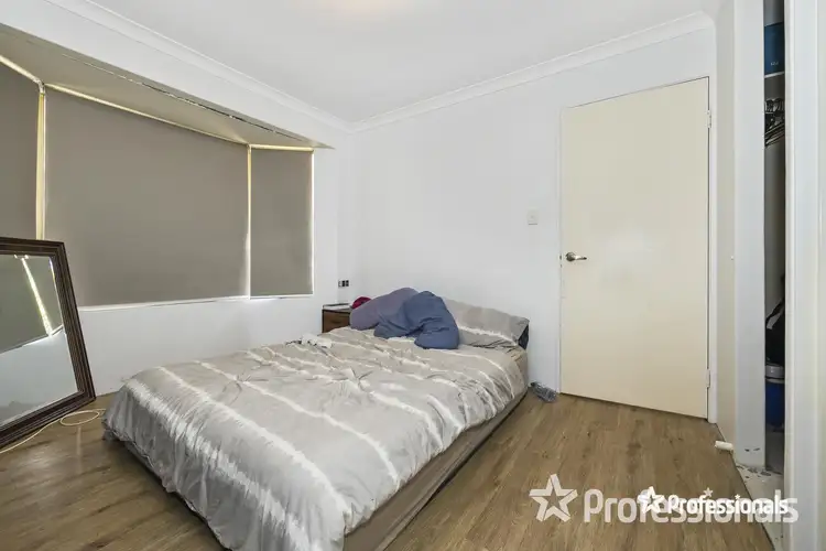 Sixth view of Homely house listing, 4 Mimosa Court, Marangaroo WA 6064