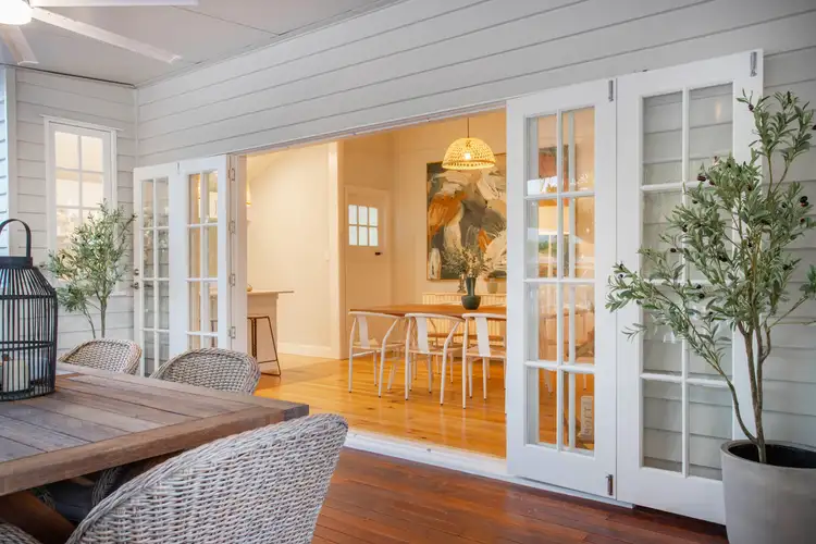 10 Flint Street, North Ipswich QLD 4305