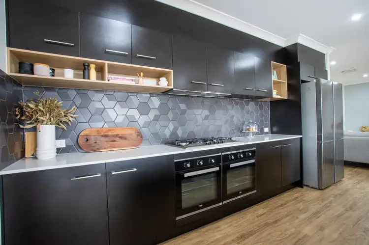 13-15 Berryman Circuit, Hoya QLD 4310