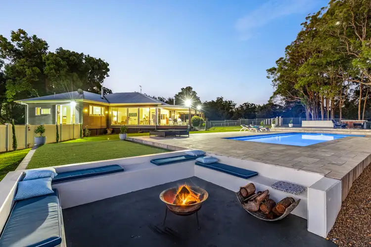 87 Alf Road, Mount Luke QLD 4352
