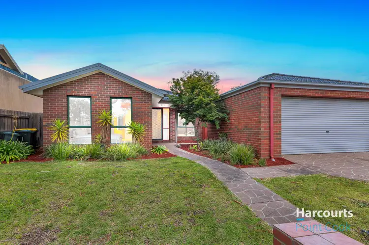 Second view of Homely house listing, 5 Andrew Chirnside Avenue, Seabrook VIC 3028