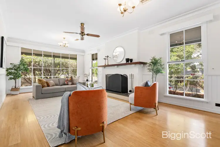 1 Dawn Court, Glen Waverley VIC 3150