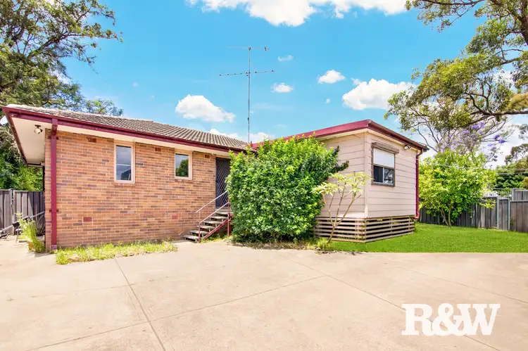 28 Leyte Avenue, Lethbridge Park NSW 2770