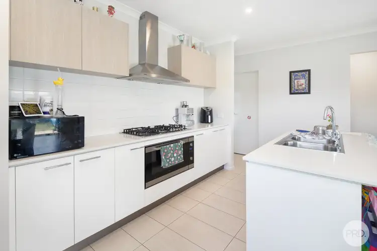 64 Dorset Drive, Alfredton VIC 3350