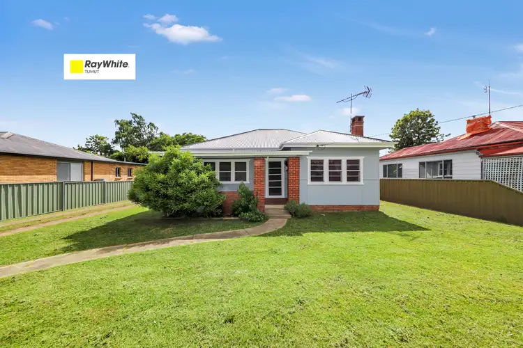 110 Russell Street, Tumut NSW 2720