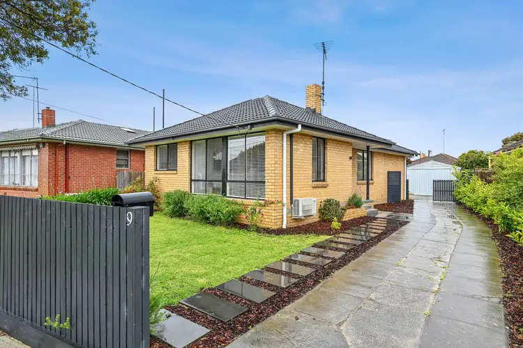 9 Olney Avenue, Thomson VIC 3219