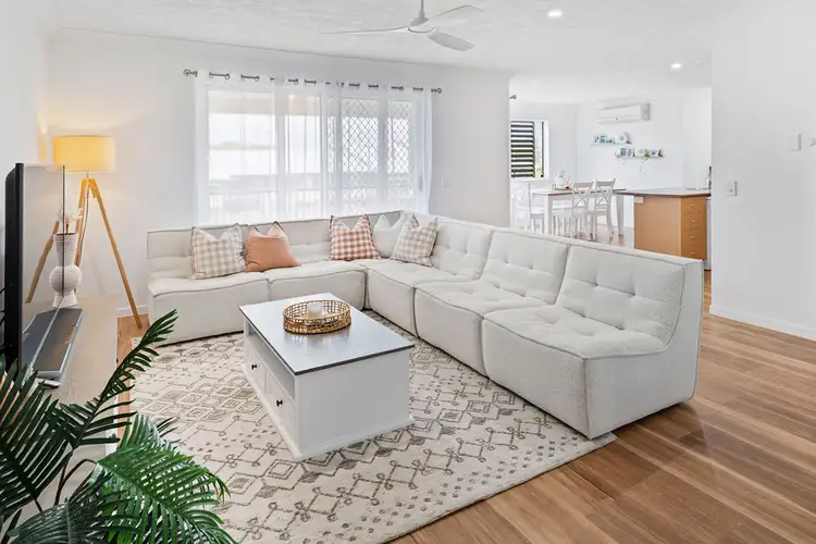 14/4 Proud Street, Labrador QLD 4215