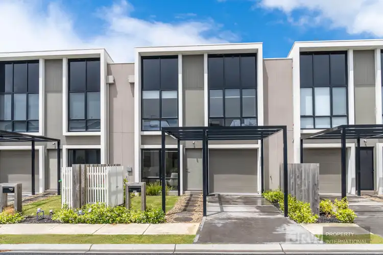 5 Amadeo Way, Chirnside Park VIC 3116