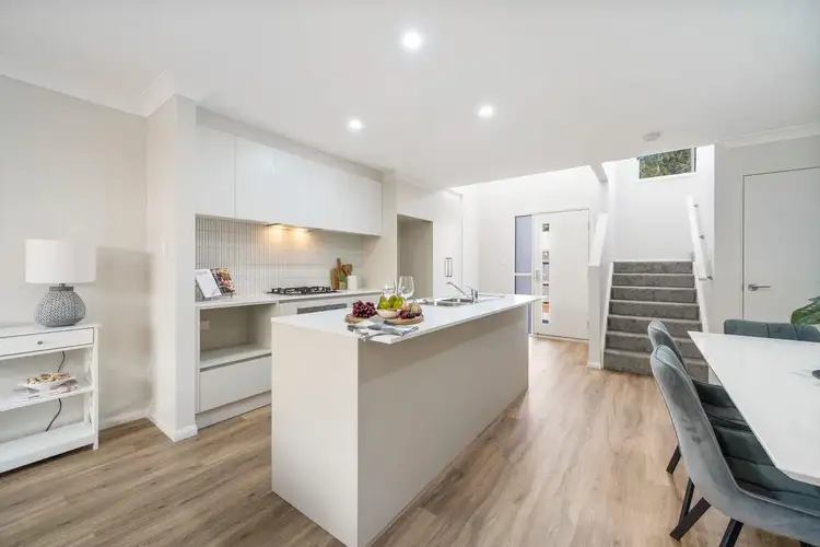 5/30 Swallow Court, Newtown QLD 4350