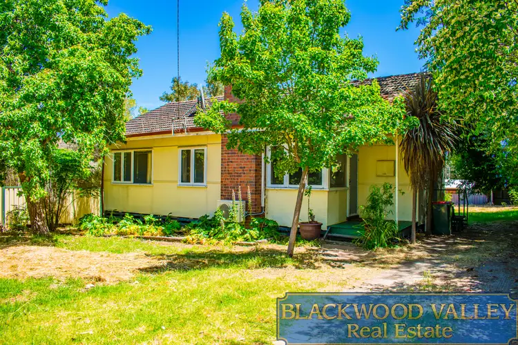 8 Cowley Street, Boyup Brook WA 6244