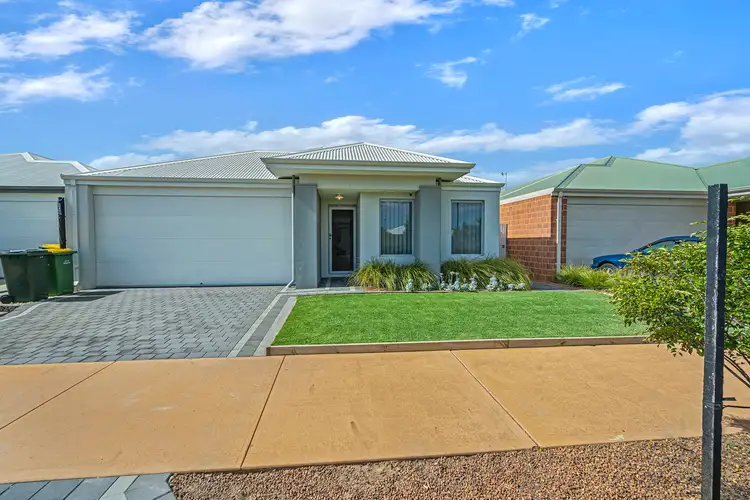 Second view of Homely house listing, 20 Gurnard Loop, Kealy WA 6280