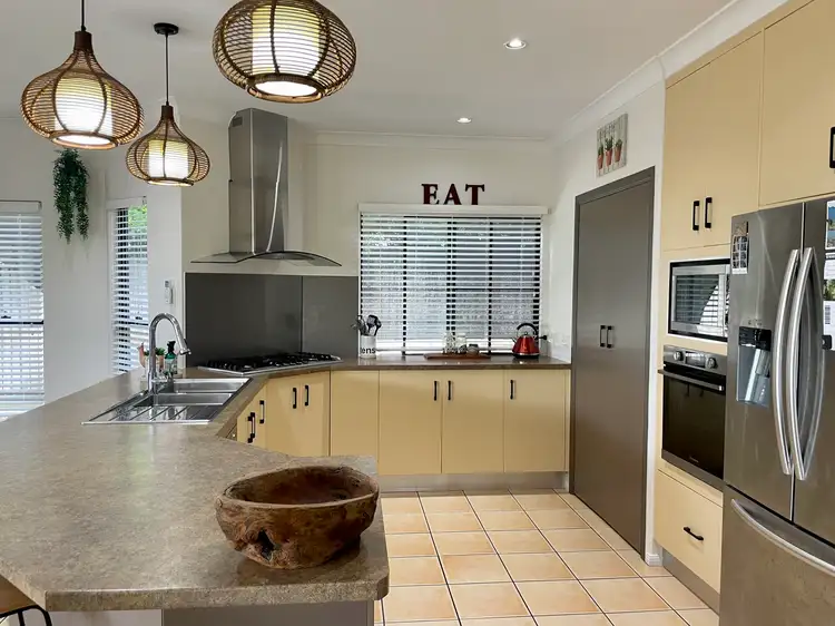Sixth view of Homely house listing, 5 Douglas Crescent, Rural View QLD 4740