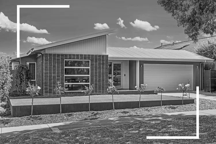 2 Medika Avenue, Kangaroo Flat VIC 3555