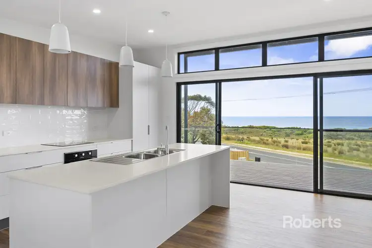 124a Tasman Highway, Bicheno TAS 7215