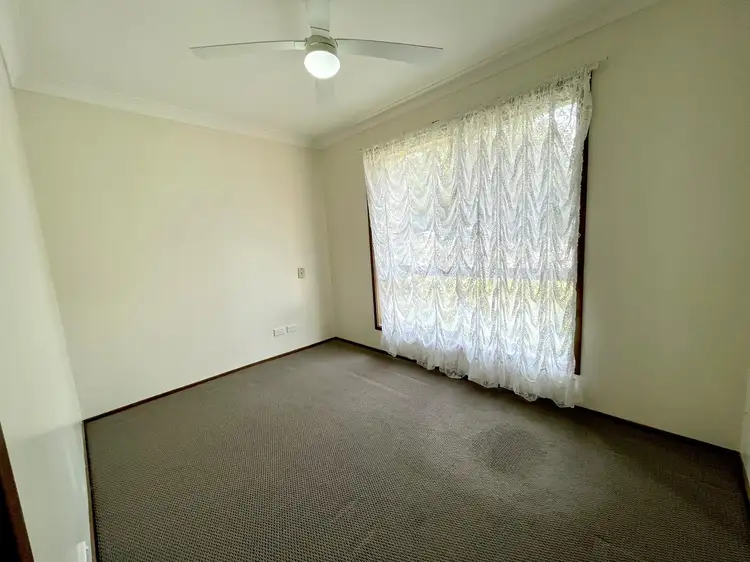Third view of Homely house listing, 4  / 36 Elizabeth Bay Drive, Lake Munmorah NSW 2259