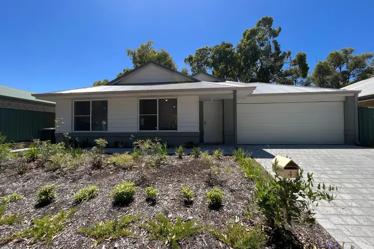 4/1425 Jacoby Street, Mundaring WA 6073