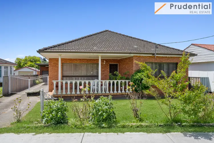 25 Graham Avenue, Casula NSW 2170